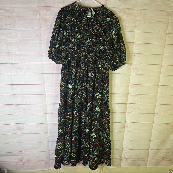 BalticBorn Beautiful Smock Ruffle Neckline Floral Dress Size 3X - Picture 8 of 8